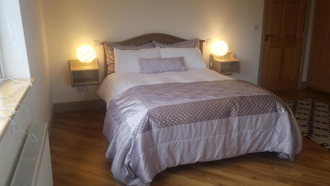 Burren Rock Farmhouse B&B Turlough  Exterior foto